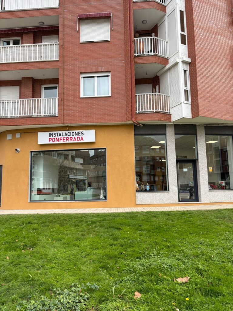fachada instalaciones Ponferrada